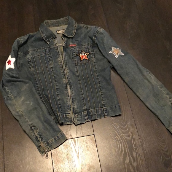 Jean jacket with star sequinned patches - Picture 2 of 9